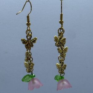 Oorbellen 3 vlinders goud bloemetje licht roze